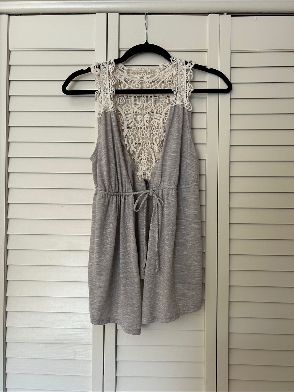 Charlotte Russe Gray Knit Vest with Cream Crochet Back Size Small